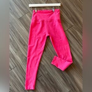 Beyond Yoga🧘‍♀️ caught in the midi leggings